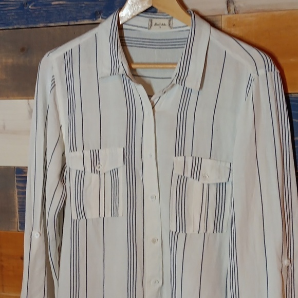 Altar'd State Linen Top M white and blue stripe - Picture 2 of 7